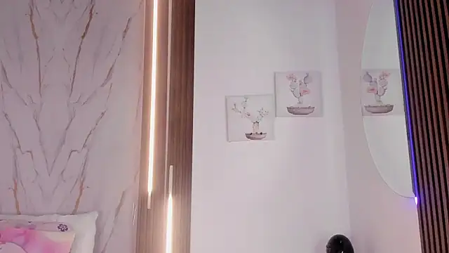 mia six66 online show from 02/13/26, 12:12