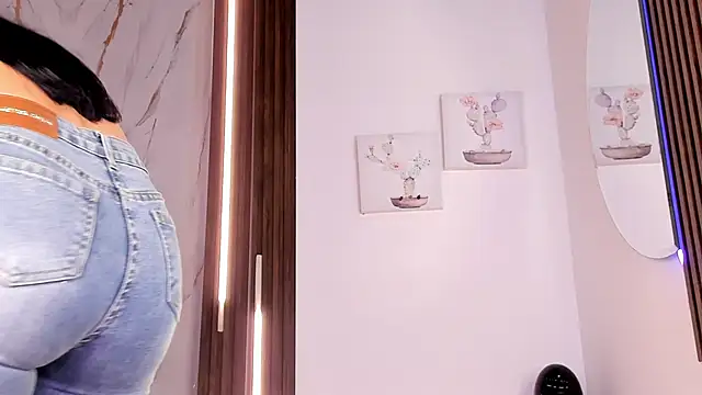 mia six66 online show from 03/19/26, 12:09