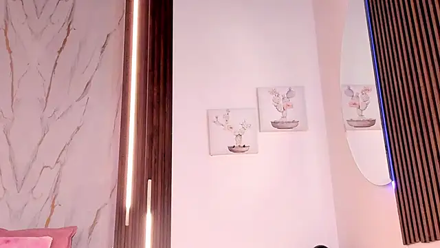 mia six66 online show from 04/23/26, 12:29