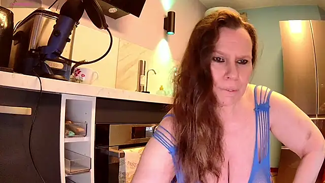 Endrocleia online show from 02/06/25, 09:38