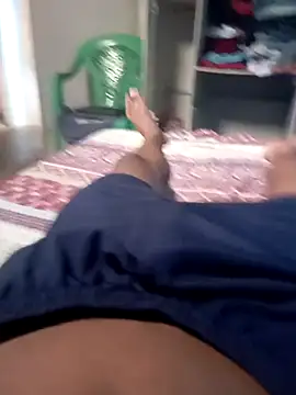 Snapshot of Lui5670 chatting on 12/16/25, 02:55 Lui5670 online show from 12/16/25, 02:55