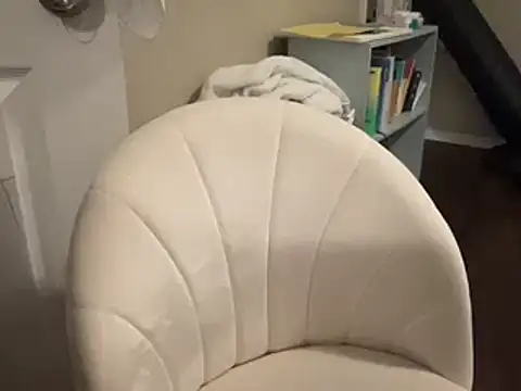 myloveforyouu online show from 01/01/25, 12:11