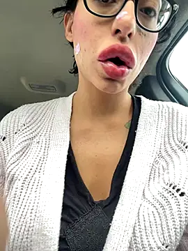 myloveforyouu online show from 11/01/25, 03:25