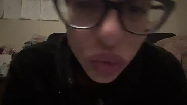 myloveforyouu online show from 04/22/26, 03:31