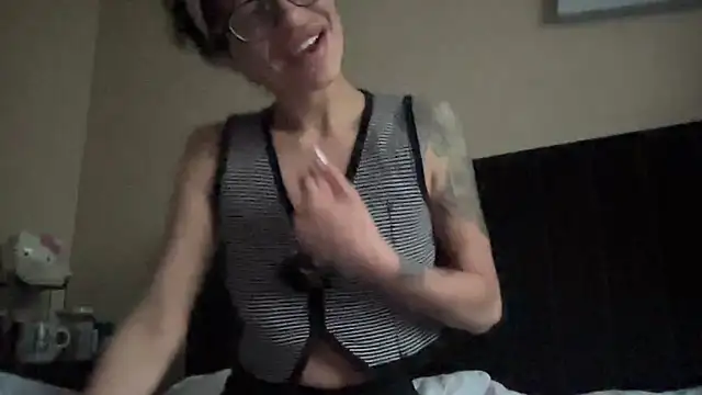 myloveforyouu online show from 05/04/26, 01:07