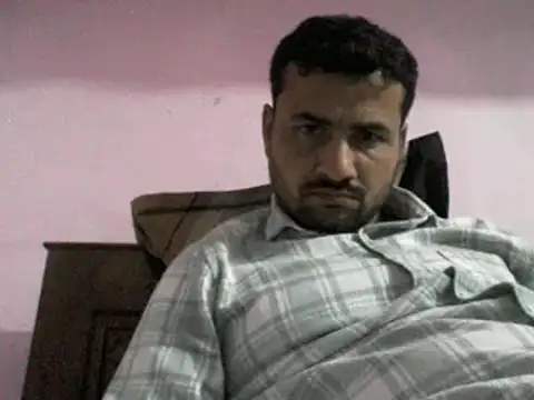 Snapshot of lallantoplonda chatting on 02/17/26, 04:02 lallantoplonda online show from 02/17/26, 04:02