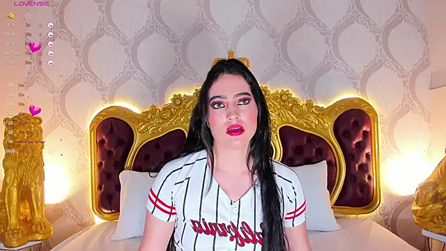 Snapshot of HelenaRoos chatting on 02/28/25, 04:10 HelenaRoos online show from 02/28/25, 04:10