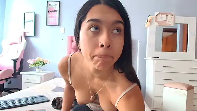 SweetLatiin  online show from 01/11/25, 06:01