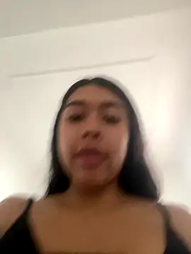 SweetLatiin  online show from 12/19/25, 08:38