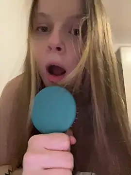 wrenlie online show from 12/14/24, 09:56