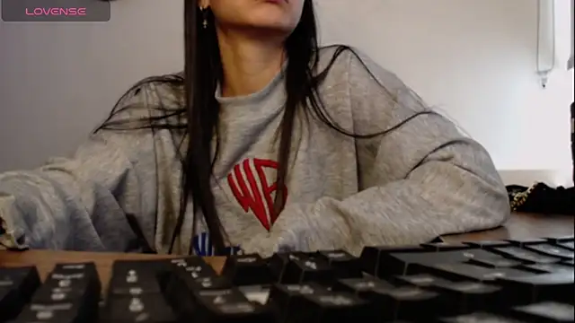 Snapshot of alma_violeta chatting on 09/28/25, 05:51 alma violeta online show from 09/28/25, 05:51