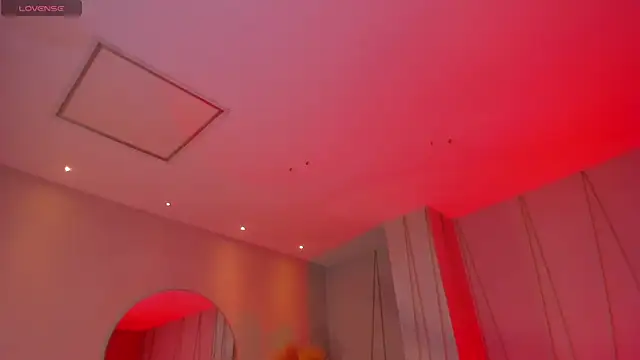 ValeriaRiveraX online show from 02/18/25, 06:59