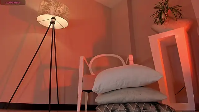 ValeriaRiveraX online show from 03/20/25, 07:03