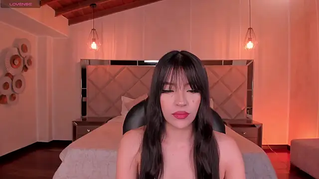 ValeriaRiveraX online show from 11/05/25, 03:50