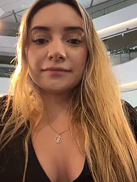 mariablonde  online show from 03/06/26, 12:51