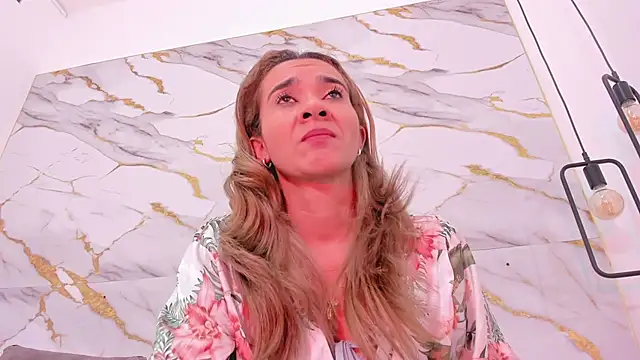 penelope handaos online show from 02/09/25, 07:49