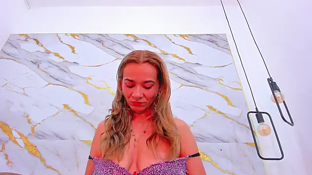 penelope handaos online show from 02/28/25, 07:37