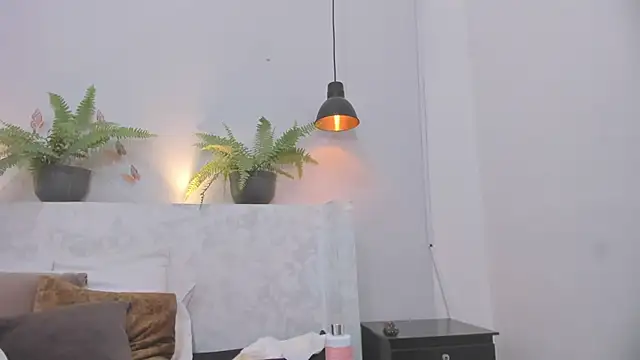 penelope handaos online show from 03/17/25, 04:51