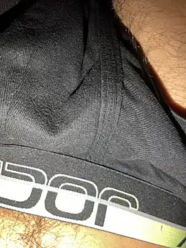 Snapshot of Desibullrck chatting on 12/22/24, 05:10 Desibullrck online show from 12/22/24, 05:10