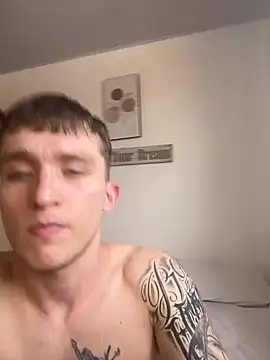 Snapshot of Dylanwhite23_ chatting on 01/17/25, 07:27 Dylanwhite23 online show from 01/17/25, 07:27