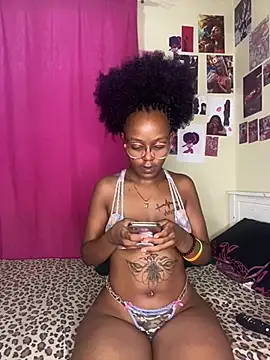 Snapshot of naughtybitches5 chatting on 01/14/26, 03:56 naughtybitches5 online show from 01/14/26, 03:56