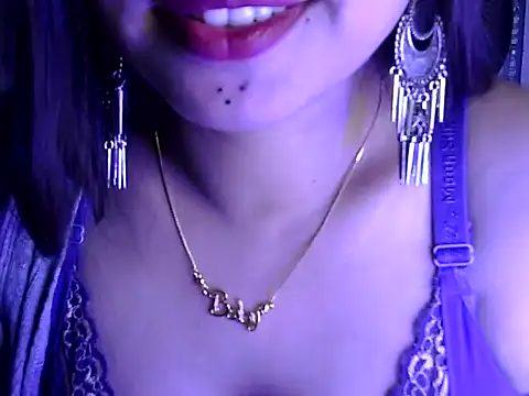 Snapshot of akshara_thakur9 chatting on 03/05/25, 07:27 akshara thakur9 online show from 03/05/25, 07:27