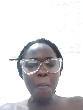 Snapshot of Sweetcecie01 chatting on 02/08/25, 11:02 Sweetcecie01 online show from 02/08/25, 11:02