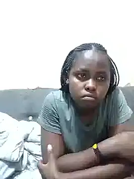 Snapshot of Sweetcecie01 chatting on 10/07/25, 10:07 Sweetcecie01 online show from 10/07/25, 10:07