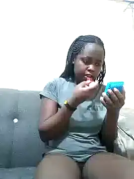 Snapshot of Sweetcecie01 chatting on 10/18/25, 08:42 Sweetcecie01 online show from 10/18/25, 08:42