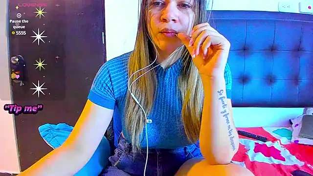 Snapshot of daniela_beauty chatting on 12/12/24, 09:48 daniela beauty online show from 12/12/24, 09:48