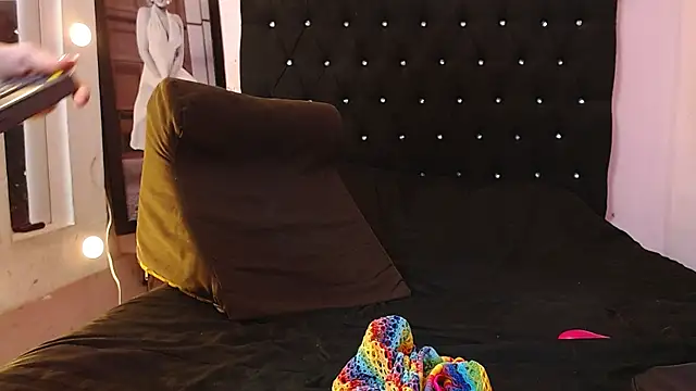 kittybonxx online show from 04/19/26, 06:10