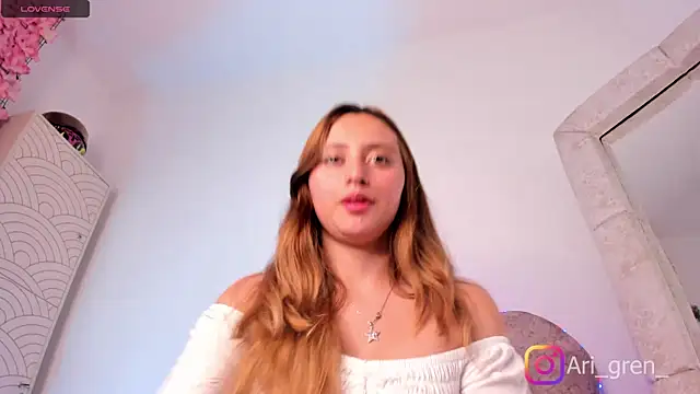 arianna gren online show from 09/15/25, 09:59