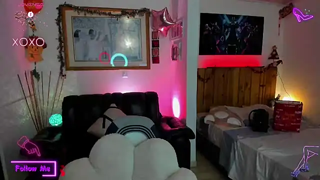 LauGrayJ online show from 03/09/25, 06:28