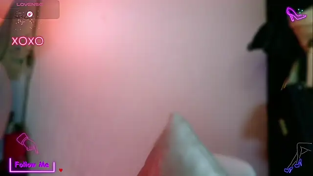 LauGrayJ online show from 10/24/25, 09:55