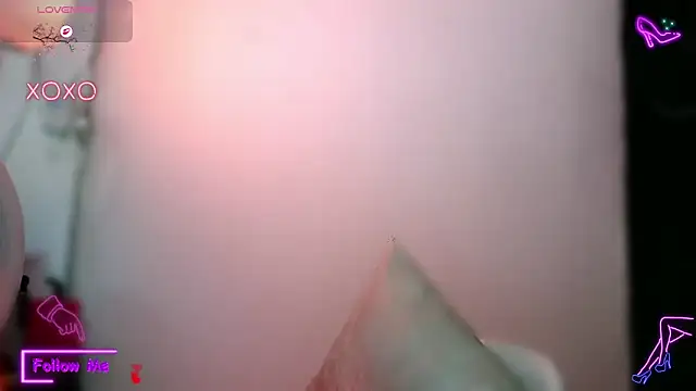 LauGrayJ online show from 11/03/25, 05:25