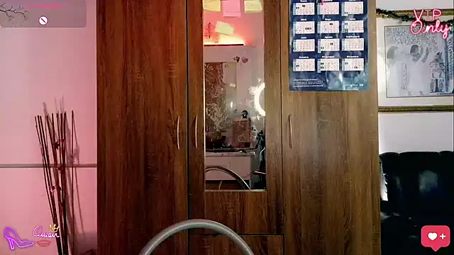 LauGrayJ online show from 02/08/26, 02:48