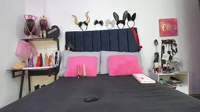 emmily giraldo online show from 07/22/26, 12:52