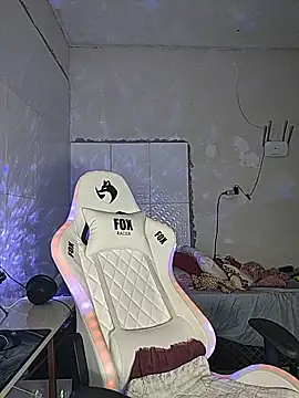 dani123unica online show from 11/18/25, 10:14