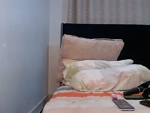 Snapshot of sexxyykittyy chatting on 10/15/25, 05:07 sexxyykittyy online show from 10/15/25, 05:07