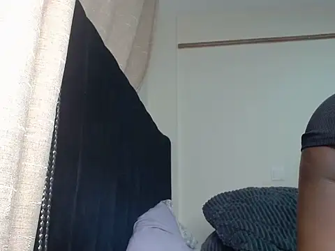 sexxyykittyy online show from 06/04/26, 05:13