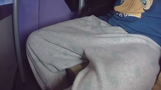 Snapshot of vladimirput4 chatting on 02/22/25, 02:52 vladimirput4 online show from 02/22/25, 02:52