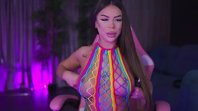 Snapshot of MissKiarra chatting on 02/14/25, 04:58 MissKiarra online show from 02/14/25, 04:58