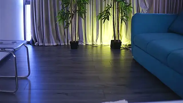 Snapshot of MissKiarra chatting on 03/08/25, 05:28 MissKiarra online show from 03/08/25, 05:28