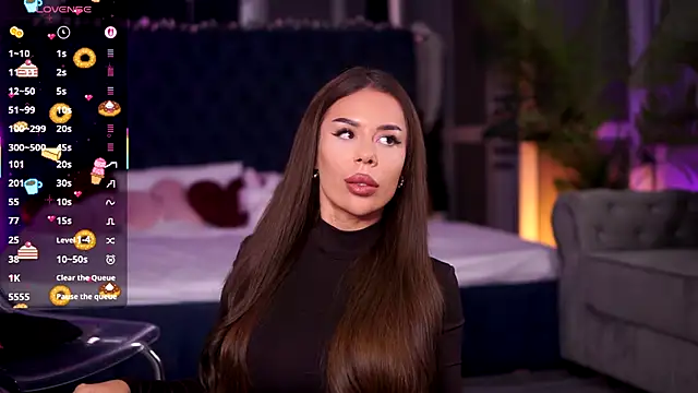 MissKiarra online show from 11/29/25, 07:55