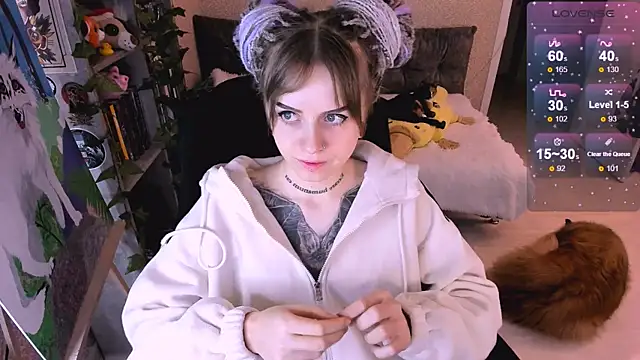 Snapshot of NaniMoore chatting on 12/22/24, 12:05 NaniMoore online show from 12/22/24, 12:05