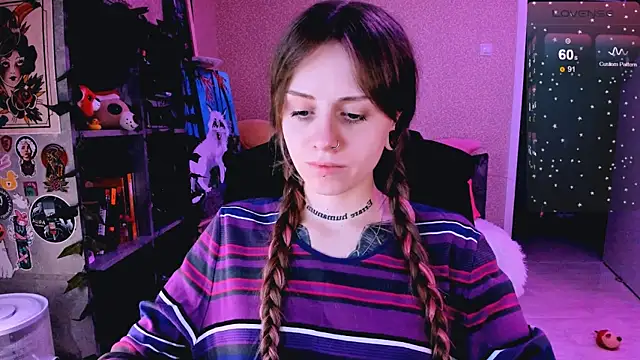 Snapshot of NaniMoore chatting on 03/16/25, 02:32 NaniMoore online show from 03/16/25, 02:32