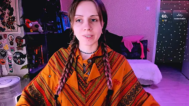 Snapshot of NaniMoore chatting on 03/17/25, 02:19 NaniMoore online show from 03/17/25, 02:19