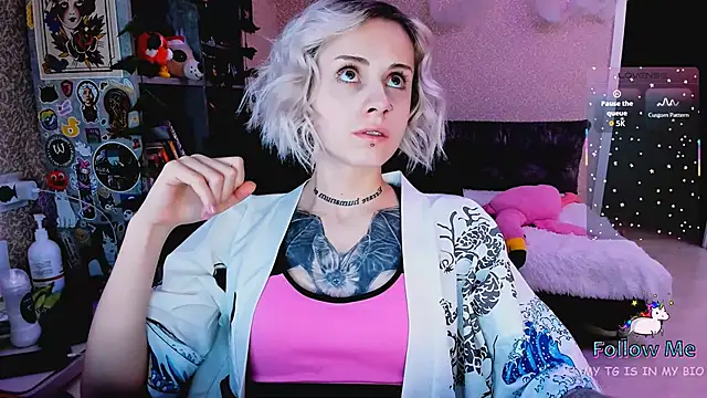 NaniMoore online show from 11/27/25, 08:11