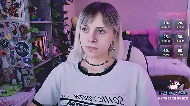 NaniMoore online show from 04/11/26, 08:02