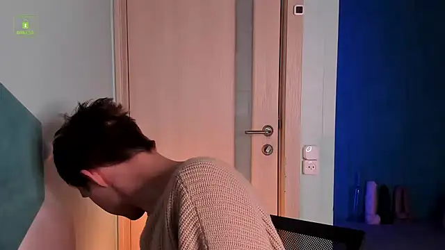 Snapshot of MarkGWalker chatting on 12/11/24, 04:39 MarkGWalker online show from 12/11/24, 04:39